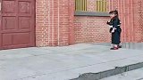 这就是送女儿学跆拳道的后果，接下来一幕，老娘再也不敢惹你了！