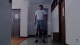 终于知道为什么警校的门都是烂的了，这样敲门铁门也要烂