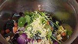 过年餐桌上必备的清爽小凉菜，做法简单，赶紧收藏咯