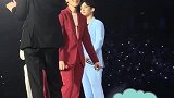 边伯贤的高音真的很厉害,让人不得不惊叹他的声调之高