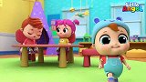 孩子们用鸡蛋壳制作了一枚漂亮的王子模型