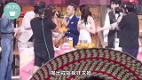 热巴被男子上台骚扰求婚后，现身机场一直沉默不语，状态不佳！
