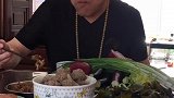 东北大哥最近生活水平有点下降啊，这一顿饭净吃素的了！