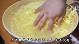 酸辣（馋）土豆丝卷着筋饼吃味道真不错