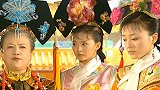 小燕子好歹是格格，为何知画却和她平起平坐？原来她和紫薇不一样