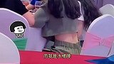 爆笑就冲妹子这大波浪小蛮腰，长得好不好看已经不重要了