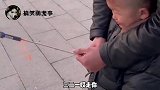 搞笑视频：熊孩子的那些骚操作，这孩子打小我就看你行！