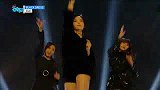 CLC女团性感惊艳回归舞台超短裙大秀美腿