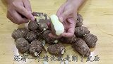 芋儿我家喜欢这样吃，不放肉一样的鲜美好吃，咬一口满满的幸福