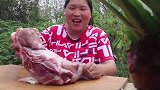 小妹做“红烧狮子头”，咬一口唇齿留香，小妹吃8个，这次解馋了