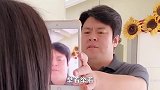 祝晓晗录下老爸的话，放给老妈看，无辜的老丈人又挨打了