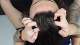 看似杂乱的长发，扎成辫子后，小哥哥清爽又帅气！