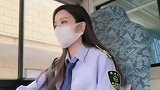 公交女司机因高颜值走红，我不是网红就是个司机