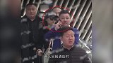 马蓉疑与中年男子酒店开房？男子肥头大耳身材臃肿，手挽手似热恋