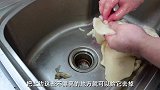 老猫今天做爆肚面，牛肚量大，越吃越辣，吃完一身汗，过瘾