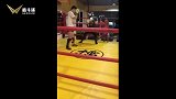 格斗迷-20190327-又见踢馆者！职业拳手一个高扫KO挑战者大快人心！