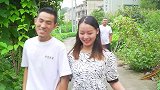 四川方言：小伙认错人了，上去就是一锭子，这下误会了！