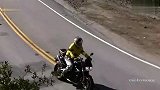 高手总有失手时 国外山路弯道各种摔车汇总