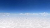 玻利维亚的乌尤尼盐湖，拥有着世界上最美的天空之境，成为的天堂