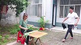 儿媳怀有身孕，却遭婆婆一家恶意对待，儿子知道后怒了