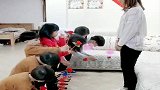 萌娃：结婚十年，收获了三个女儿，三个儿子，都很暖心！
