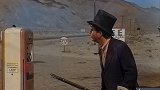 【老电影故事】男子荒漠迷路，翻了一座山，来到了100年后