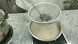 为啥酒店炖菜汤鲜味浓，原来其中有诀窍，大厨分享家庭版浓汤做法