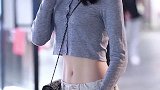 这个小姐姐的小蛮腰也太好看了吧！每个女生看了都羡慕！街拍美女 穿搭