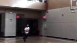 篮球-19年-安东尼最新训练视频三分11连中 期待早日回到赛场！-新闻