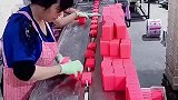 一顿操作如猛虎，一问工资两千五