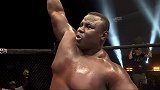 超重量级MMA比赛：两个巨无霸的碰撞，拳头太重了