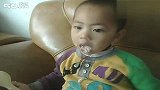“饭勺帝”惊人食量用脸盆吃饭