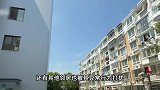 男子楼道小便，愁坏女邻居：栏杆被尿腐蚀，物业经理沟通后被吓跑