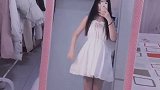 听说你缺一个长腿女孩？