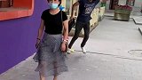 看前面的帅哥，清爽帅气，看帅哥的发型，清新有型