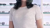 小哥哥我戴眼镜的样子，像不像你的初中班主任呢