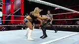 WWE-14年-RAW第1125期：女子赛 福克斯VS贝拉姐妹-花絮