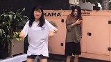 老妹，我要被你们给笑出腹肌来了！哈哈哈