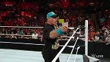 WWE-15年-RAW第1147期：塞纳欧文斯擂台口水战-花絮