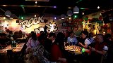 东莞“赛车主题餐厅”塘厦开业 TVB群星祝贺开张大吉