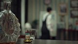 希言偷偷进地下室被郑彬发现