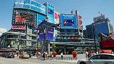 将“棒棒糖”扔进排气管会怎样？将油门一拧，结果令人大开眼界