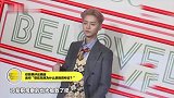 邓紫棋评论鹿晗，询问“想吃东西为什么跑到厕所去”