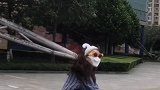 听不见音乐的人以为跳舞的人疯了 诶？我腹肌呢？妍妍妈  我的沙雕日常 沙雕舞 迷惑行为大赏