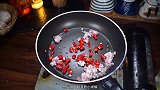 辣椒炒肉怎么做才好吃又简单，简单又好吃的辣椒炒肉，超级开胃