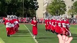学校运动会开幕式，师生表演女驸马选段震撼全场