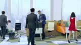 美女故意让同事难堪，没想到对方没放心上