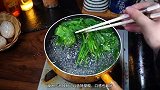 菠菜焯水几分钟去除草酸，菠菜焯水三分钟就能去除草酸