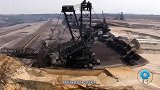 世界上最大的挖掘机，能吃下24万吨土，堪比机械中的小怪兽