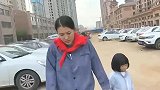 丈夫打工五年成亿万富翁，回家看见破衣烂衫妻子抱女儿乞讨!